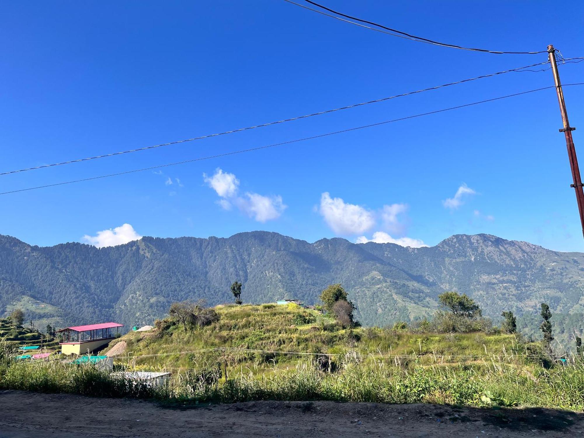 Himalayan Hill Top Resort Kanatal Exterior photo